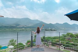 베이커리 씨어터