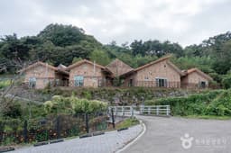 생거진천 화랑촌