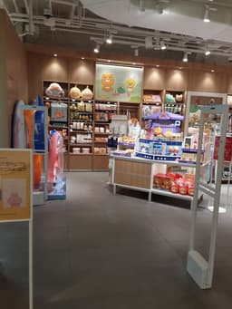 카카오프렌즈 영플라자명동