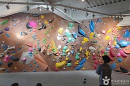 더클라임 클라이밍 홍대B점