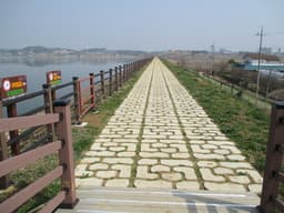 잠홍 저수지(상홍지)