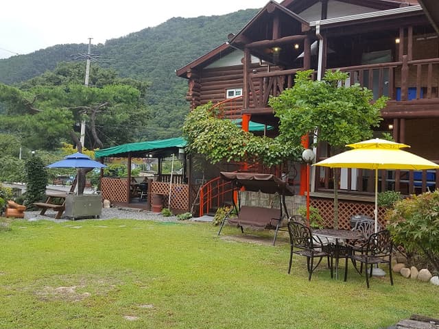 Image 0