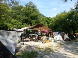 무지개서는마을