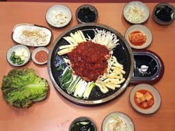 닭으로가 압구정본점