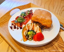 꽃피는 4월 밀익는 5월