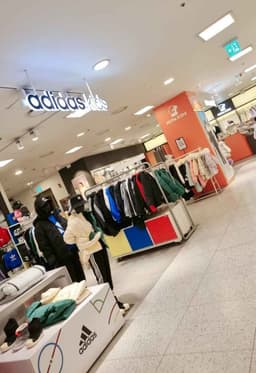 아디다스 키즈 뉴코아 평촌