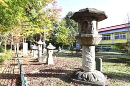 군산 발산리 석등