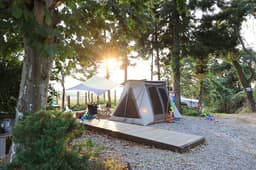 버드하우스캠핑장