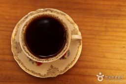 바다에 커피향이 은은하니 내 마음은 두근두근