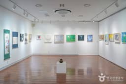 수원시립만석전시관