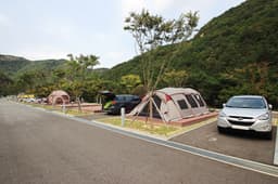 산꽃벚꽃마을오토캠핑장