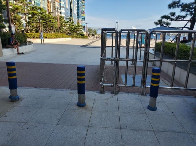 Image 12