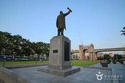 혼자만의 시간이 필요할 때 떠나는 도심 속 나홀로 여행