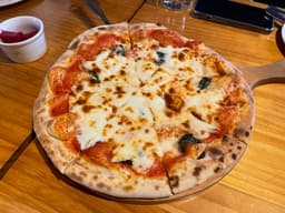 윤스타피자앤파스타