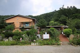 숲속의정든집야영장