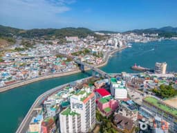 충무교와 통영운하