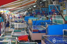 몽산포어촌계수산물판매장