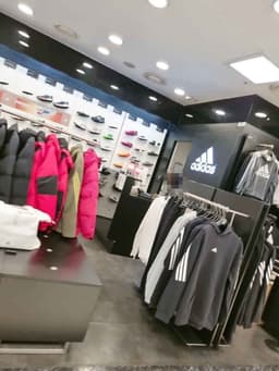 아디다스 뉴코아 산본점