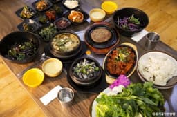 옹기골만찬쌈밥