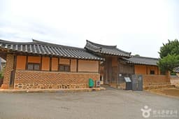 아산 윤보선 대통령 생가