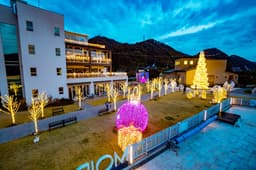 무아레 꼬무네 카페