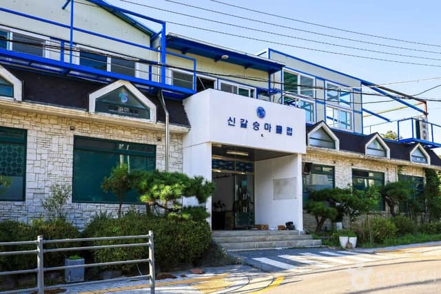 Image 0