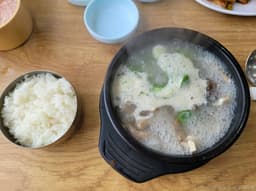 방구리토종순대국