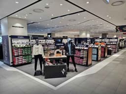 스케쳐스 롯데아울렛 대구율하점