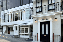 로라로라 한남 플래그십스토어