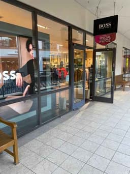 휴고보스 신세계사이먼프리미엄아울렛 파주점