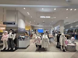 네파키즈 롯데프리미엄아울렛 파주점