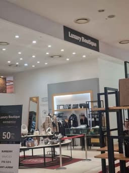 비아델루쏘 마리오아울렛 3관점