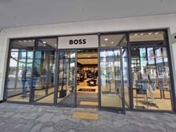 휴고보스 현대프리미엄아울렛 김포점