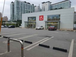 유니클로 수원망포점