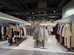 리스트 현대아울렛 동대문점