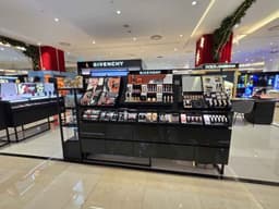 지방시 롯데백화점 잠실점