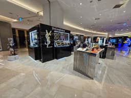 입생로랑뷰티 롯데백화점 잠실점