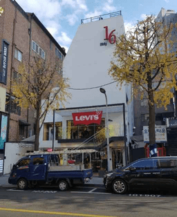 리바이스 가로수플래그쉽스토어