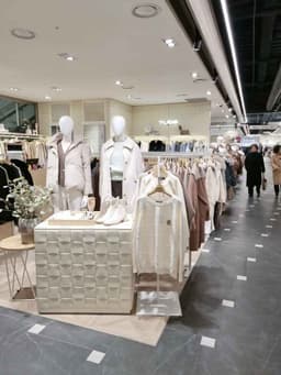 튜브 NC 신구로점