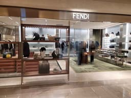 펜디남성 신세계백화점 강남점