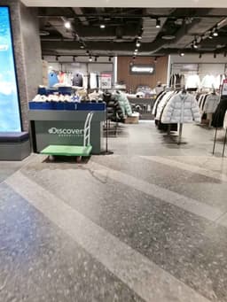 디스커버리 NC 신구로점