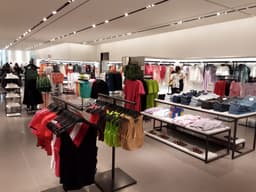 ZARA 스타필드 하남점