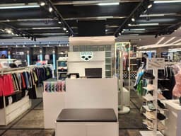 아레나 타임스퀘어점