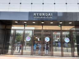 현대백화점 신촌점