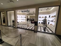 발렌티노 신세계백화점 강남점