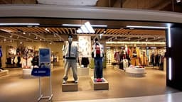 아디다스 퍼포먼스 타임스트림점