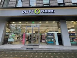 올리브영 동교동점