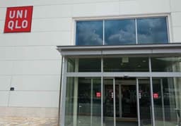 유니클로 여수둔덕점