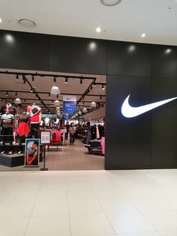 나이키 스윔 롯데몰 광교점
