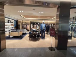 휴고보스 롯데백화점 본점